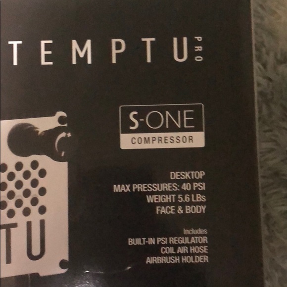 Temptu Pro Airbrush Machine - Picture 2 of 6